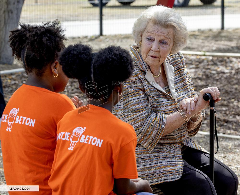 Princess Beatrix Visits Bonaire