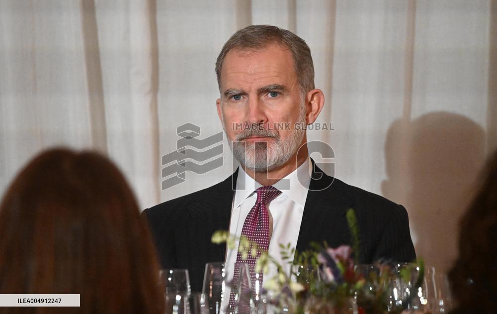 King Felipe VI And Queen Letizia At Francisco Cerecedo Awards - Madrid