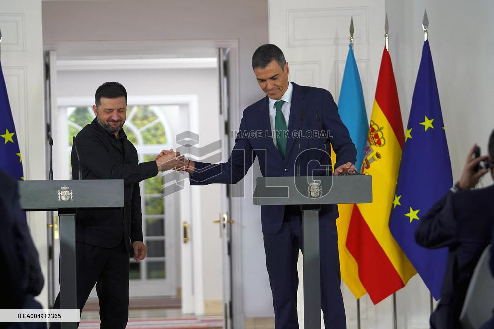 Sanchez Welcomes Zelenski - Madrid