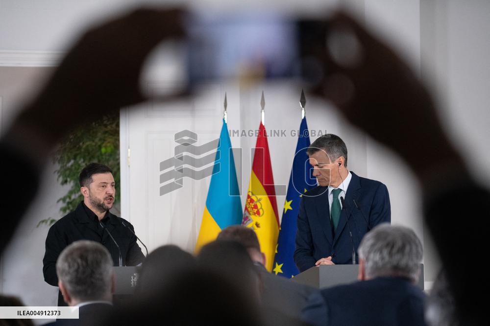Sanchez Welcomes Zelenski - Madrid