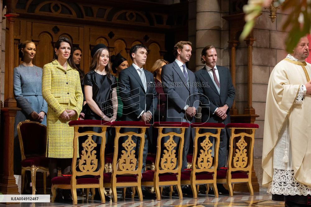 NO TABLOIDS - Monaco National Day Celebrations - Cathedral