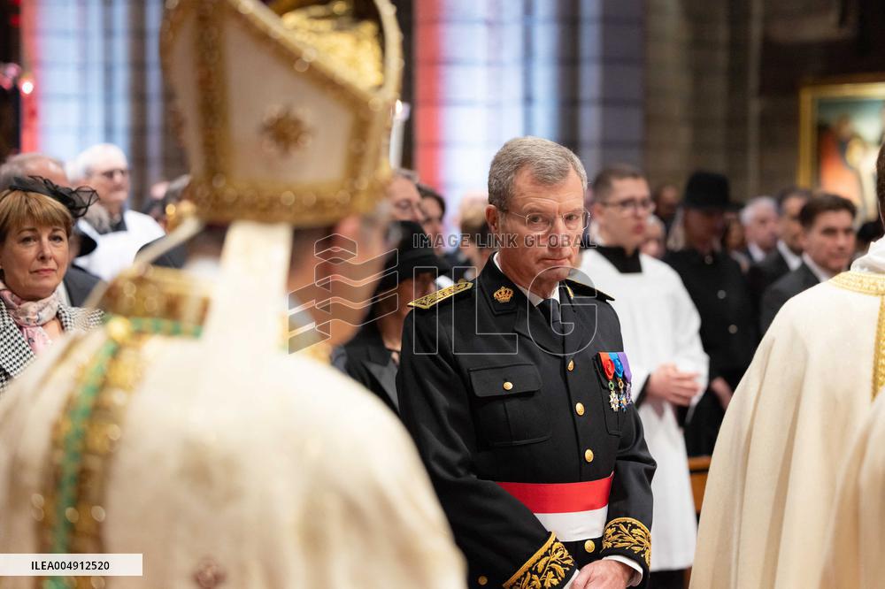 NO TABLOIDS - Monaco National Day Celebrations - Cathedral