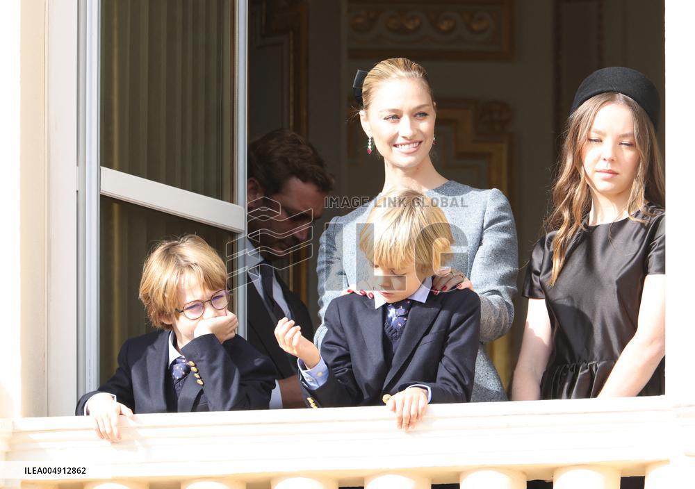 NO TABLOIDS - Monaco National Day Celebrations - Balcony