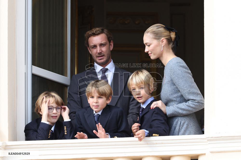 NO TABLOIDS - Monaco National Day Celebrations - Balcony