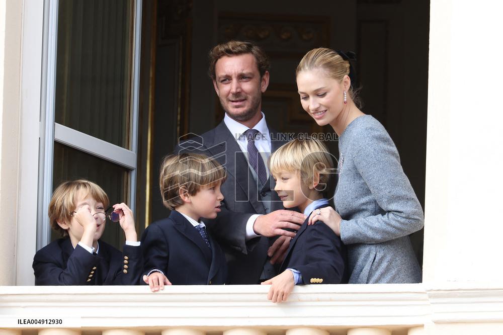 NO TABLOIDS - Monaco National Day Celebrations - Balcony