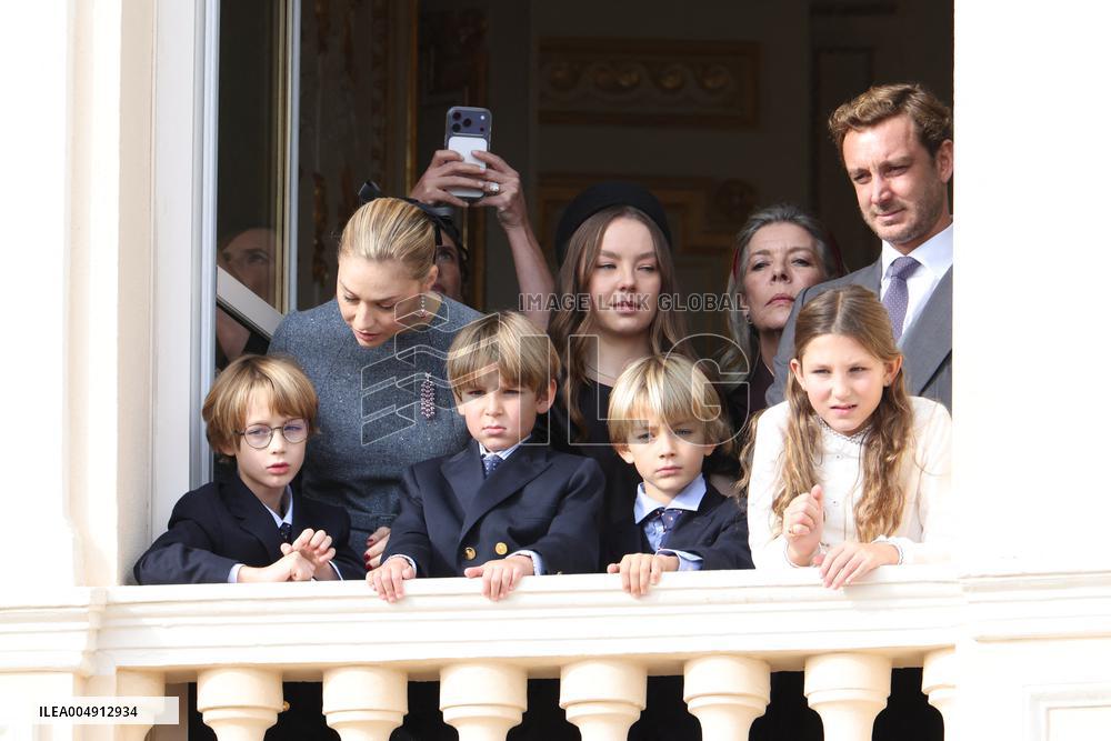 NO TABLOIDS - Monaco National Day Celebrations - Balcony