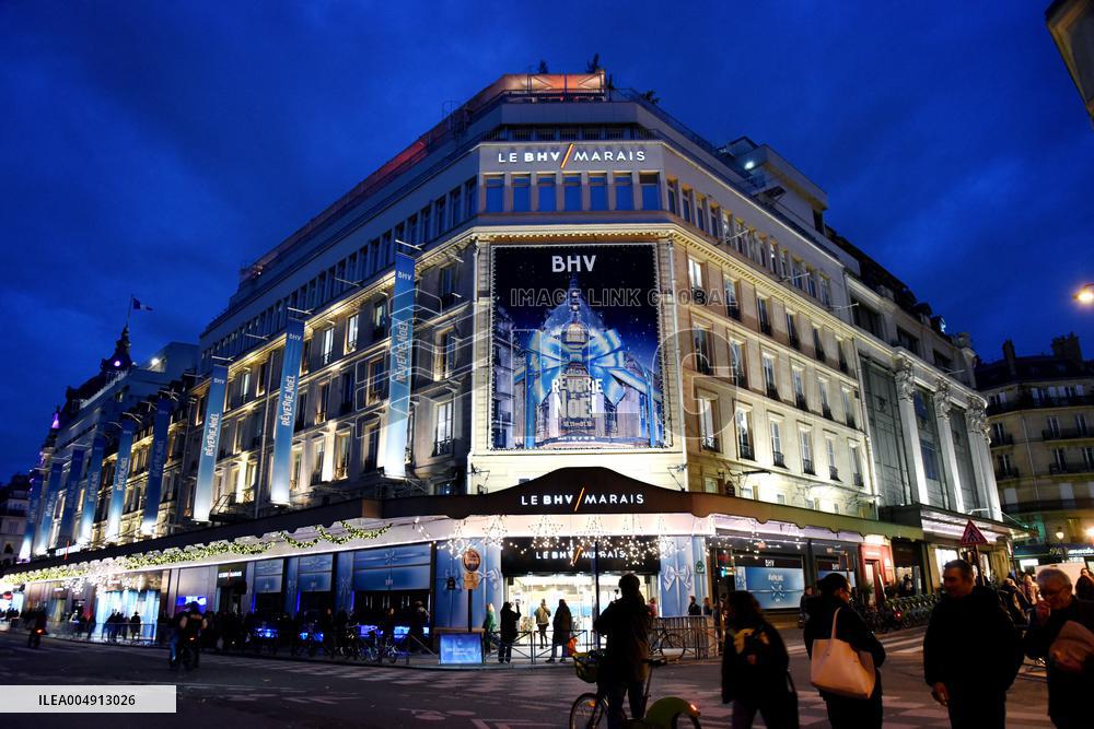 Chrismas Opening At BHV Store - Paris
