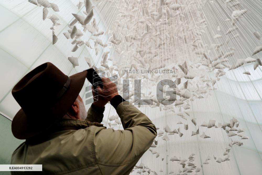 Chiharu Shiota's Art Installation Moment the Snow Melts at Mudec - Milan