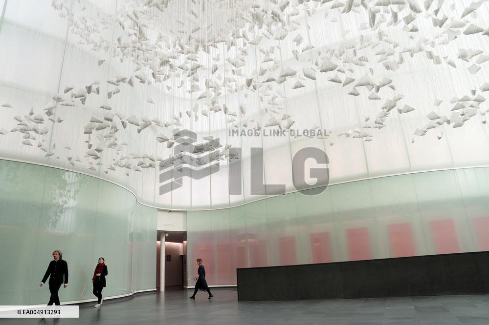 Chiharu Shiota's Art Installation Moment the Snow Melts at Mudec - Milan