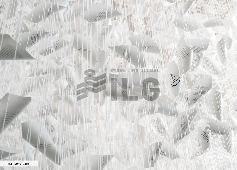 Chiharu Shiota's Art Installation Moment the Snow Melts at Mudec - Milan