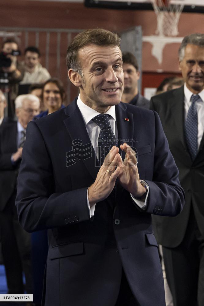 Macron Speaks to Readers of La Voix du Nord - Arras