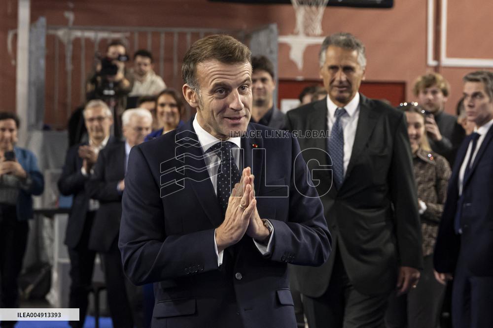 Macron Speaks to Readers of La Voix du Nord - Arras