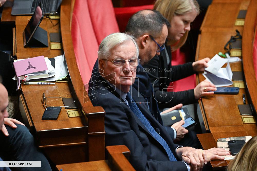 Questions To French Government Assembly - Paris