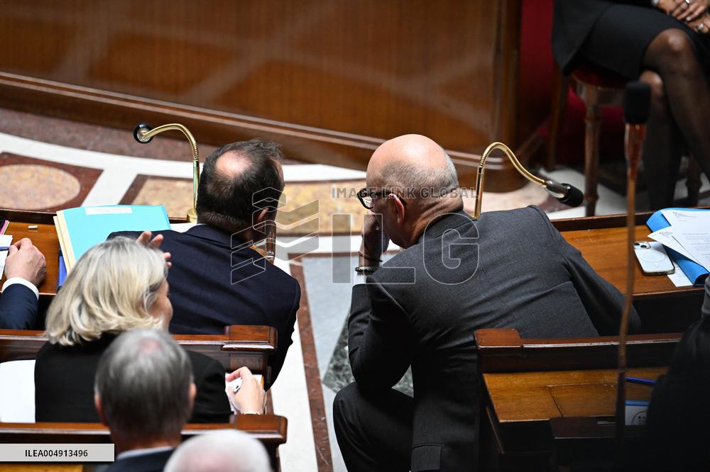 Questions To French Government Assembly - Paris