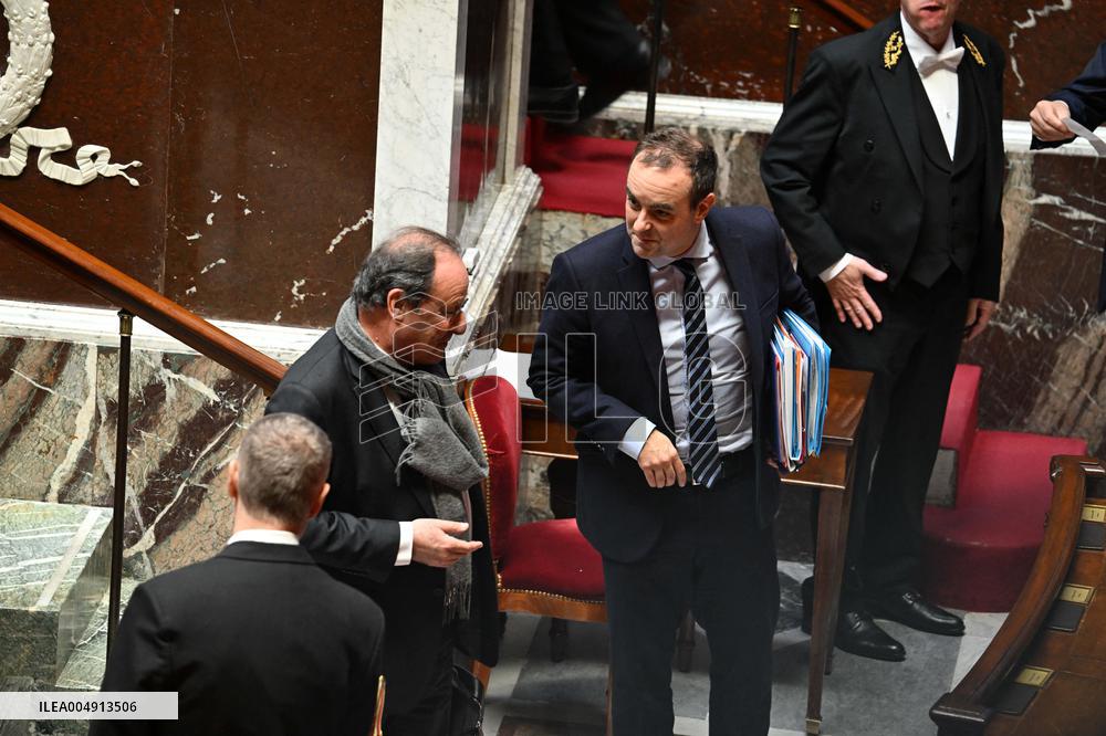 Questions To French Government Assembly - Paris