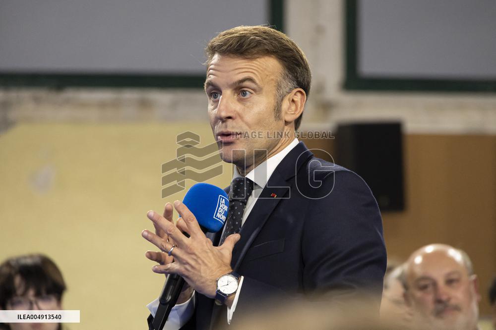 Macron Speaks to Readers of La Voix du Nord - Arras