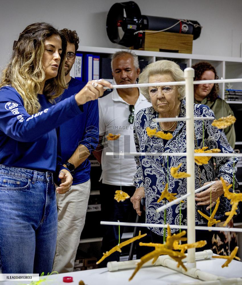 Princess Beatrix Visits Bonaire - The Netherlands