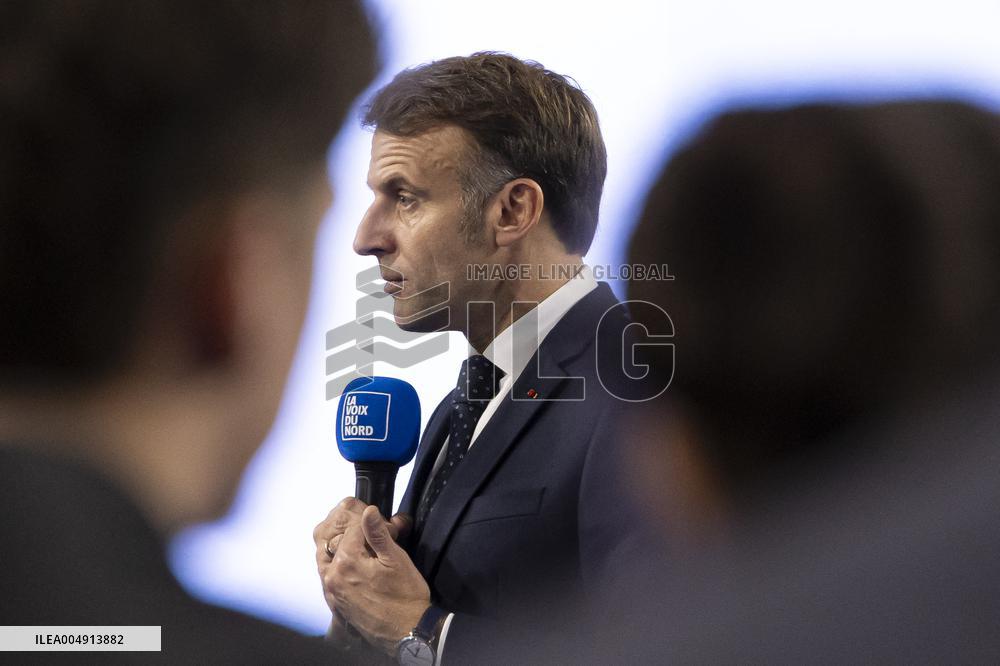 Macron Speaks to Readers of La Voix du Nord - Arras