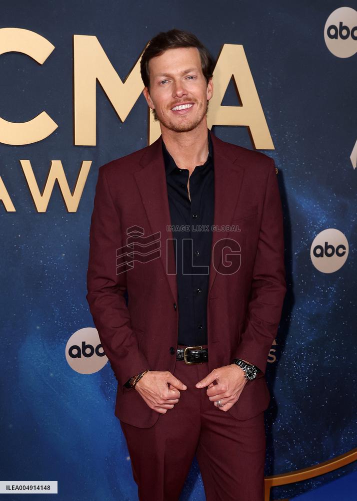59th Annual CMA Awards - Arrivals