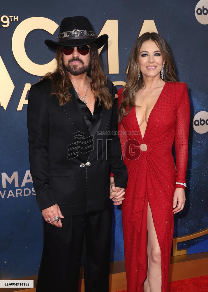 59th Annual CMA Awards - Arrivals