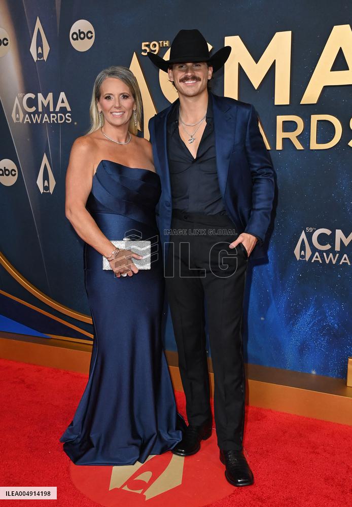 59th Annual CMA Awards - Arrivals