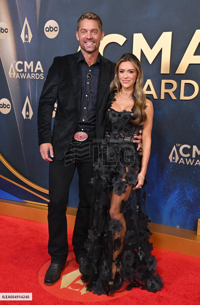 59th Annual CMA Awards - Arrivals