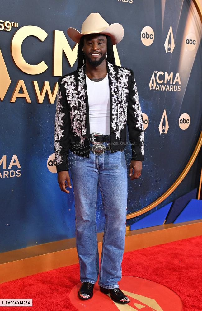 59th Annual CMA Awards - Arrivals