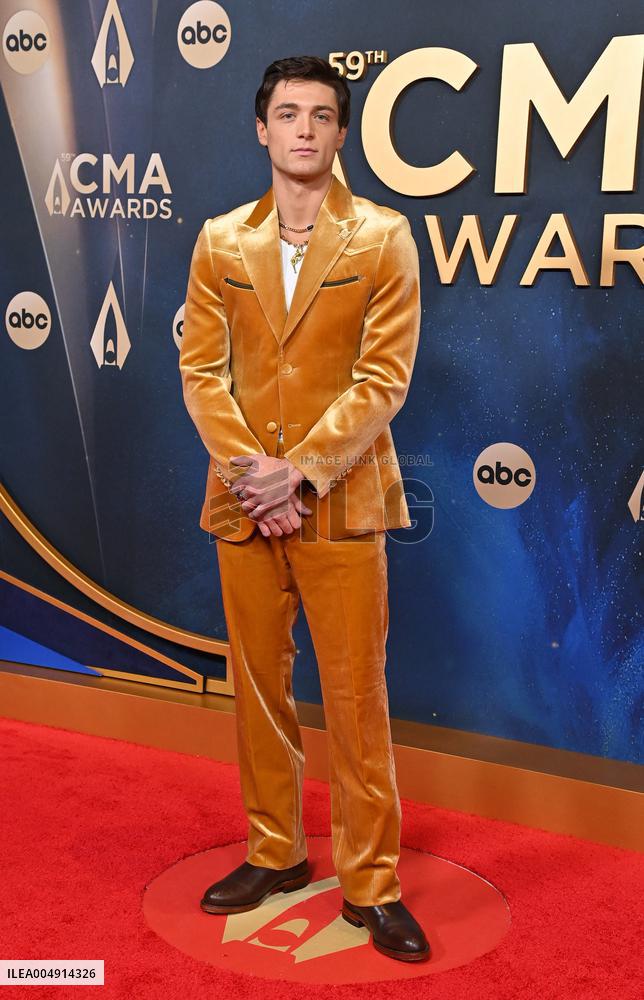 59th Annual CMA Awards - Arrivals