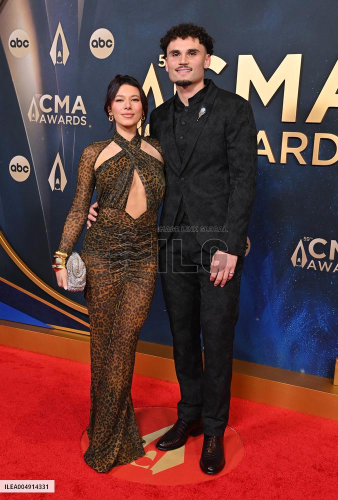 59th Annual CMA Awards - Arrivals