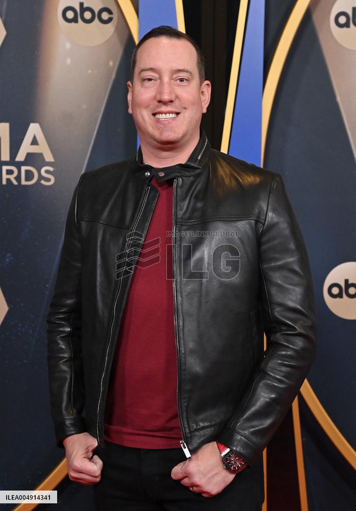 59th Annual CMA Awards - Arrivals