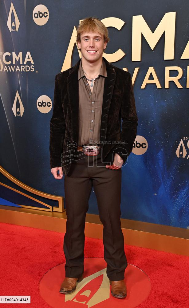 59th Annual CMA Awards - Arrivals