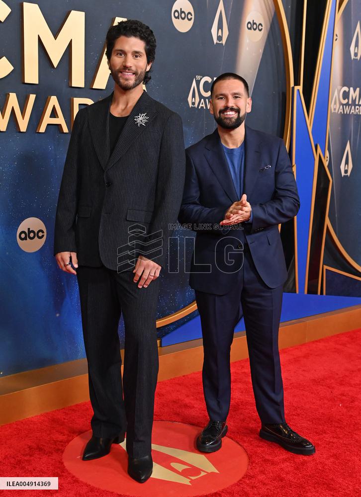 59th Annual CMA Awards - Arrivals