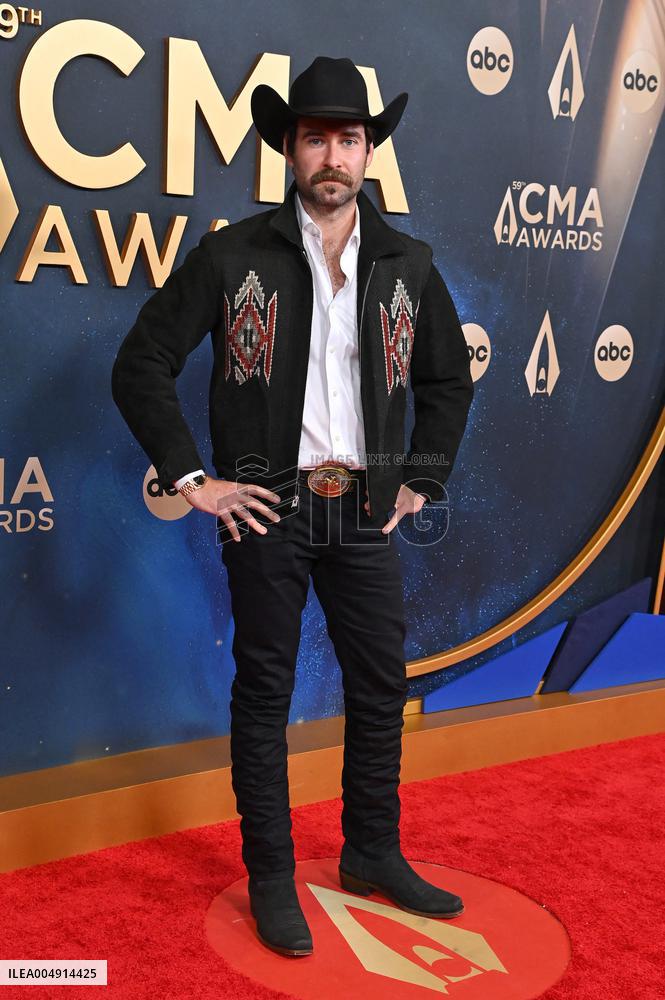 59th Annual CMA Awards - Arrivals