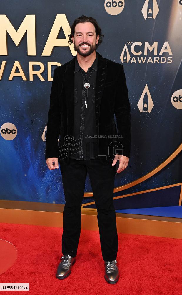 59th Annual CMA Awards - Arrivals