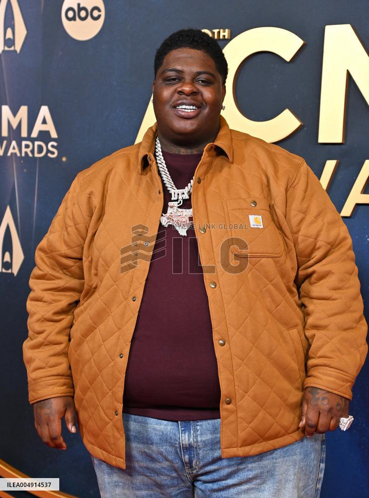 59th Annual CMA Awards - Arrivals