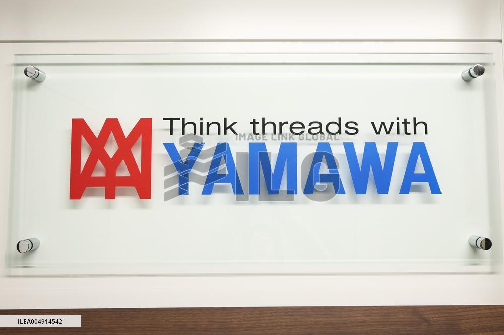 Yamawaka Manufacturing Company Signboard and Logo