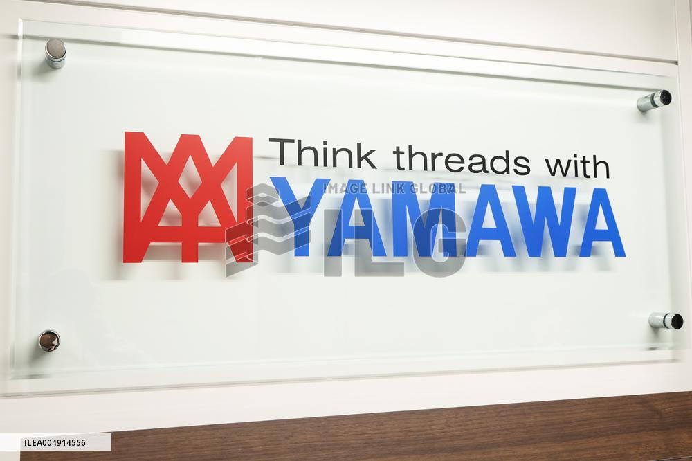 Yamawaka Manufacturing Company Signboard and Logo