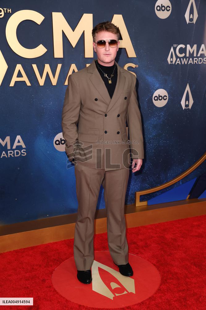 59th Annual CMA Awards - Arrivals