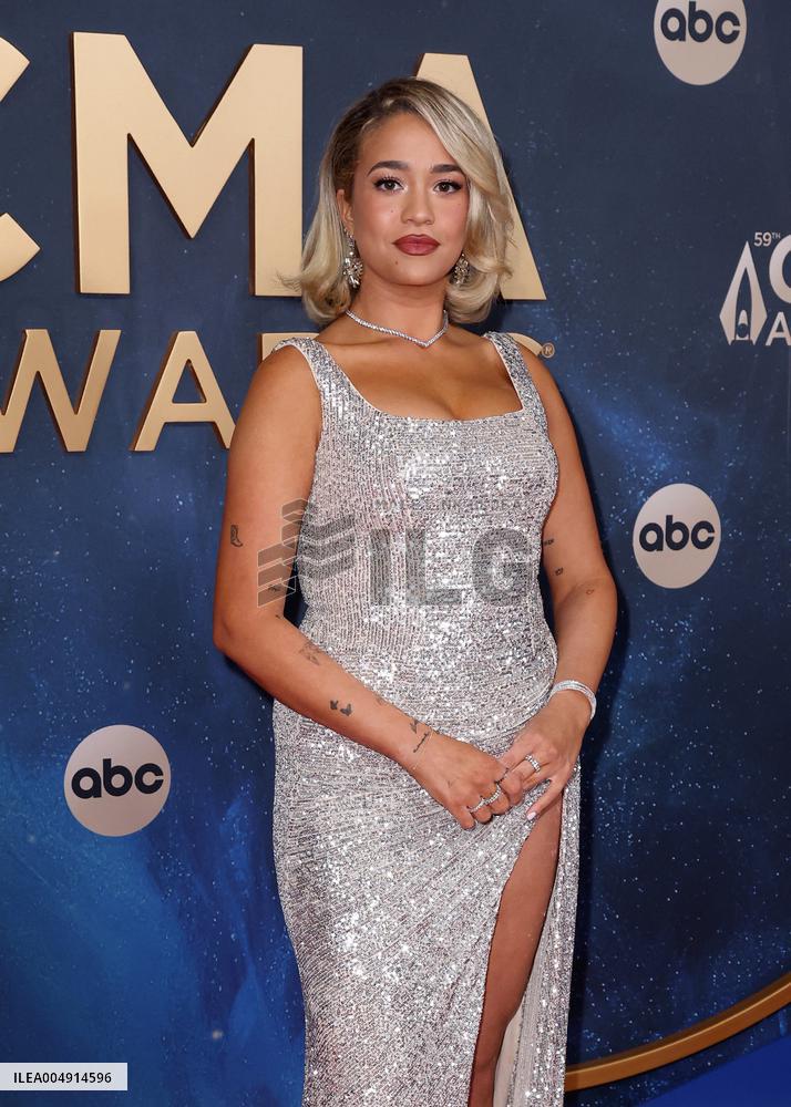 59th Annual CMA Awards - Arrivals