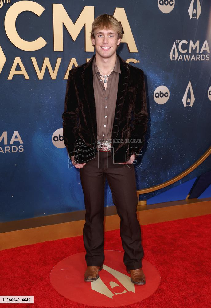 59th Annual CMA Awards - Arrivals