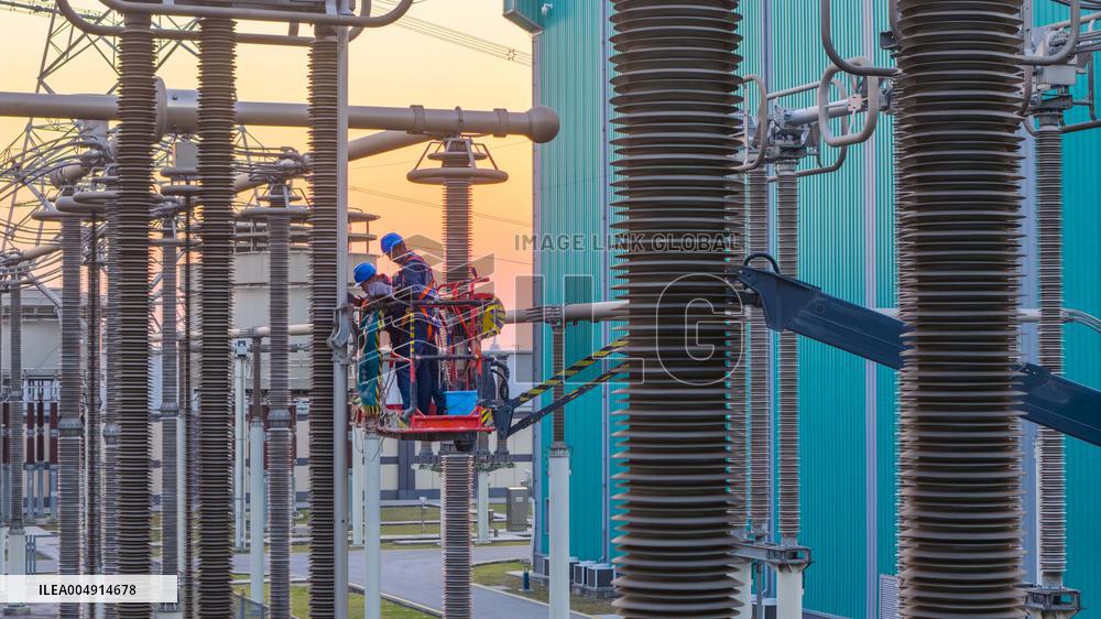 World First Ultra-high Voltage Hybrid Cascaded Flexible DC Converter Station