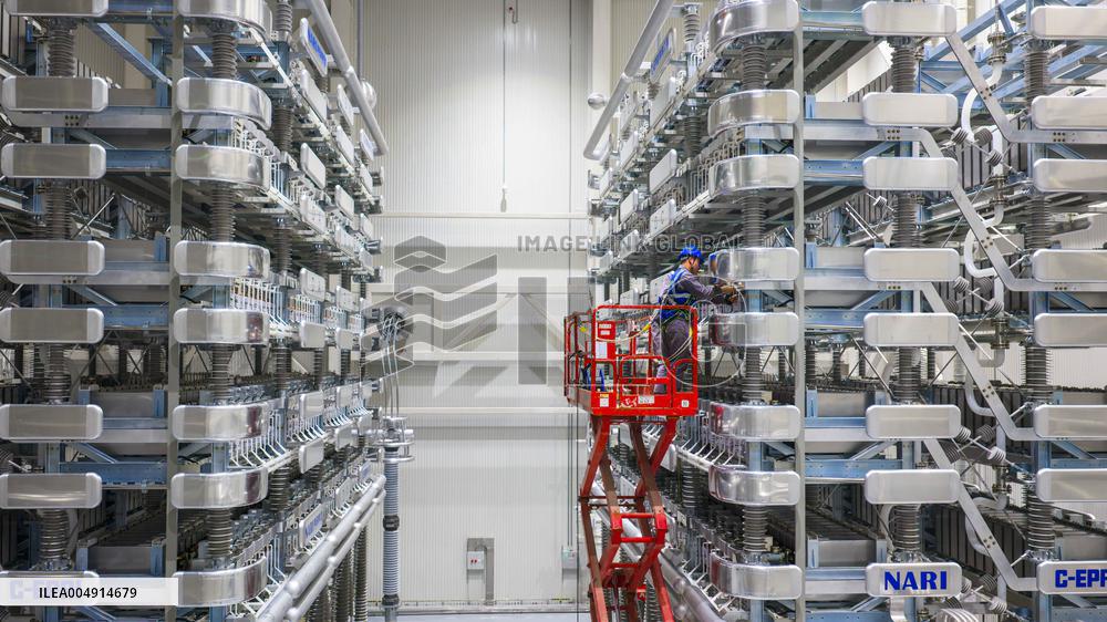 World First Ultra-high Voltage Hybrid Cascaded Flexible DC Converter Station