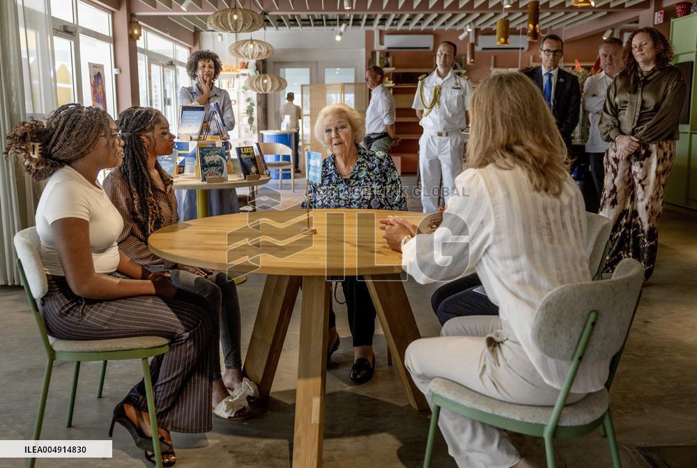 Princess Beatrix Visits Bonaire - Netherlands