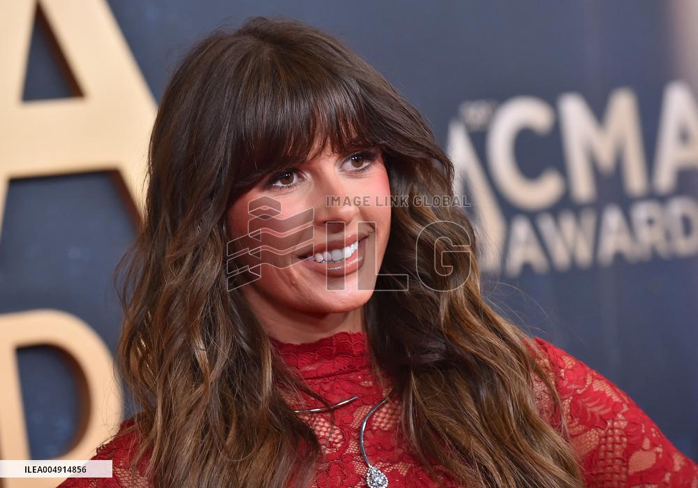 59th Annual CMA Awards - Arrivals