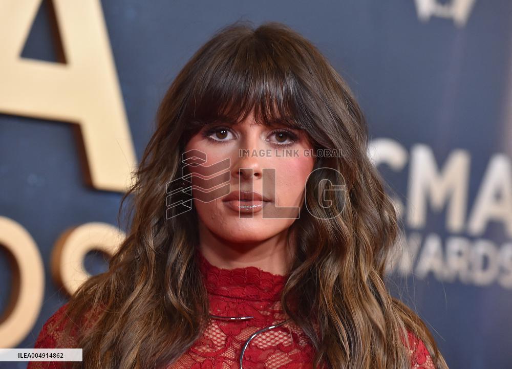 59th Annual CMA Awards - Arrivals
