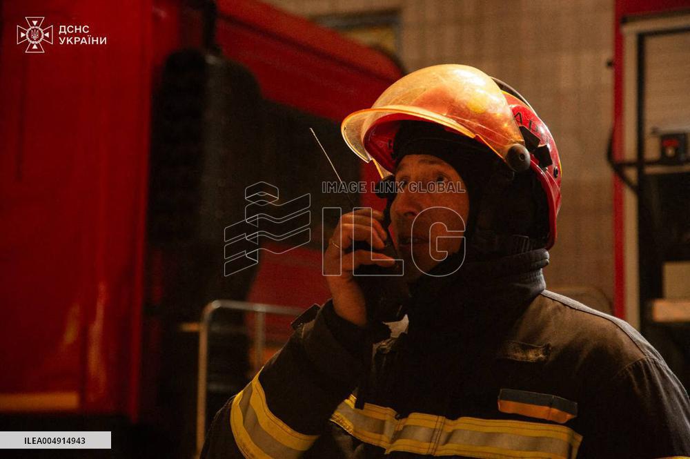 Russian Strike Leaves 22 Missing In Ternopil - Ukraine