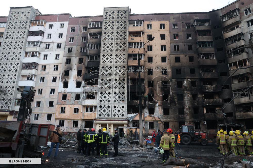 Russian Strike Leaves 22 Missing In Ternopil - Ukraine