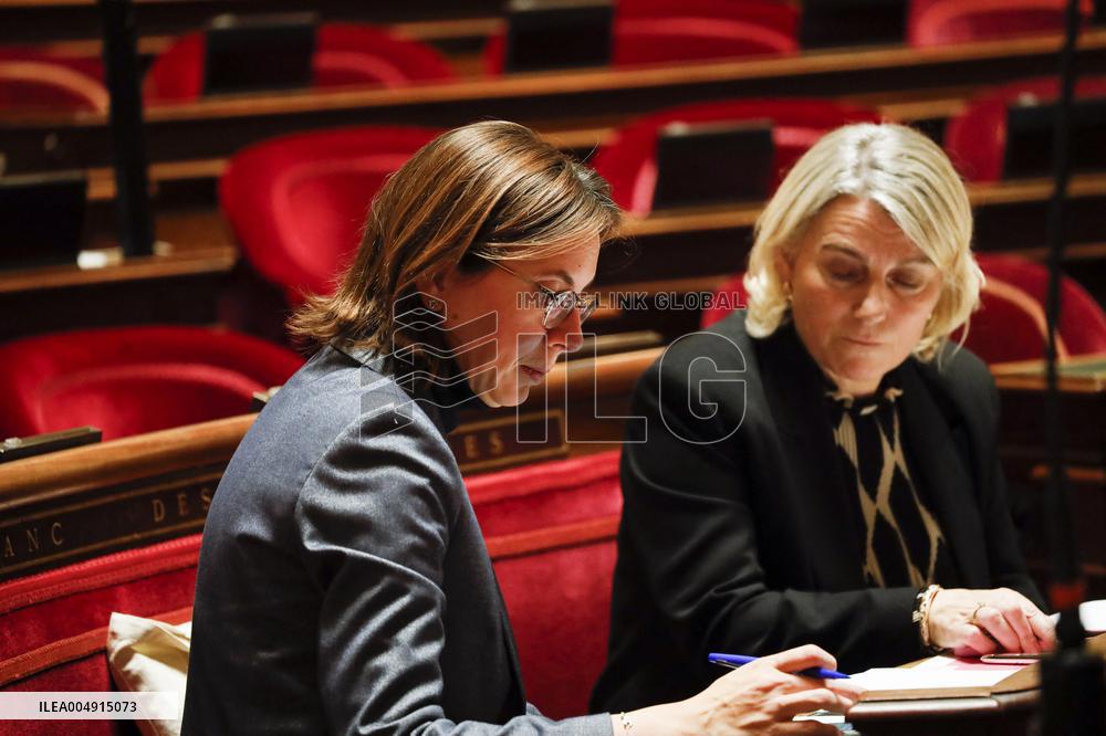 Debate on The Social Security Bill in The Senate - Paris