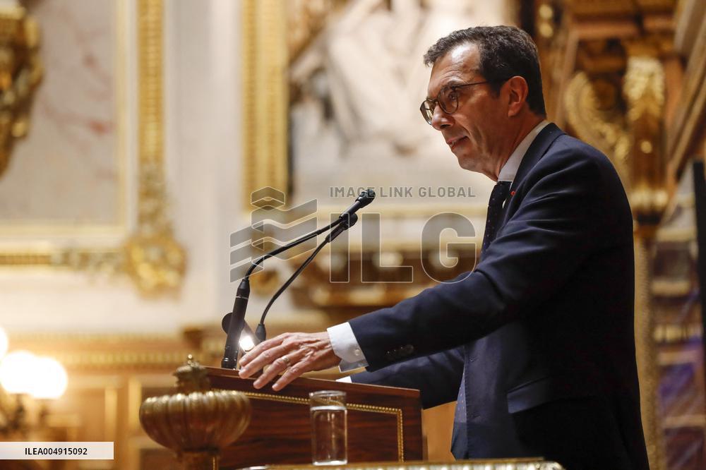 Debate on The Social Security Bill in The Senate - Paris