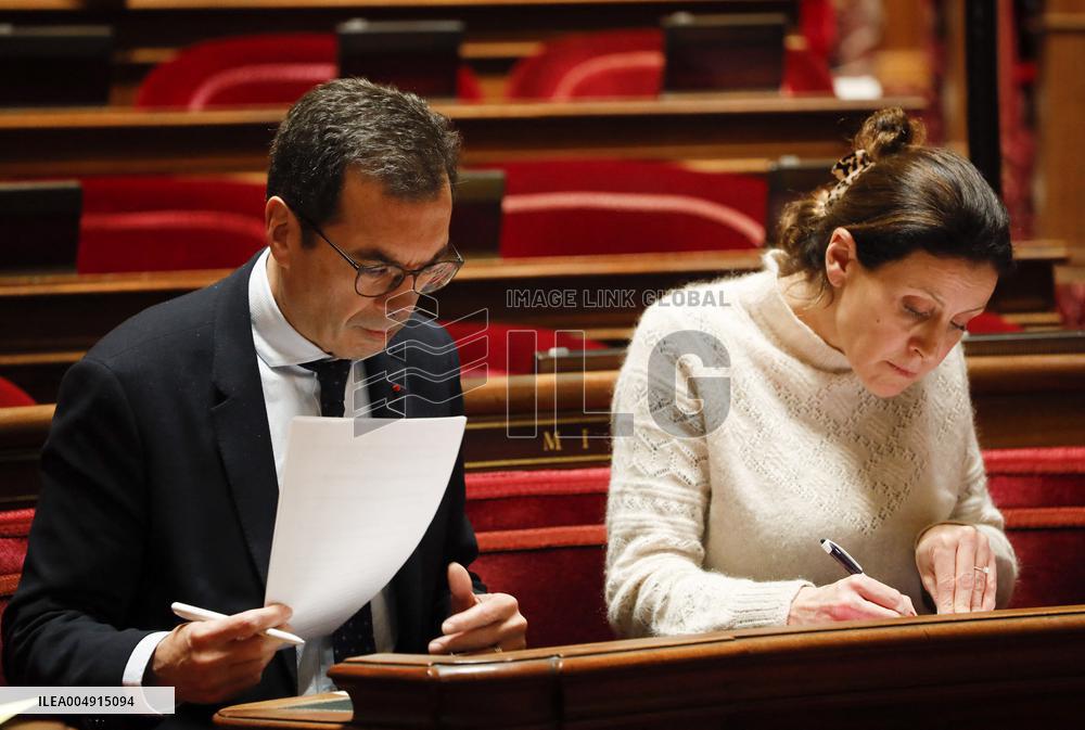 Debate on The Social Security Bill in The Senate - Paris